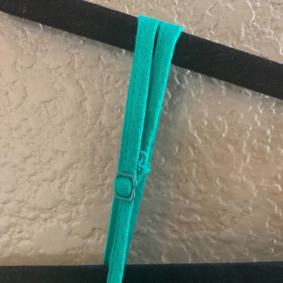 MImi Chica Off Shoulder Blouse Size Medium - Picture 3 of 6